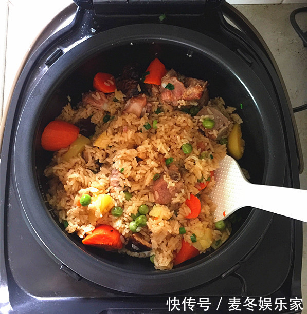 大米|记住这几点，煮一锅美味焖饭，鲜香美味挡不住，我家一周做3次！