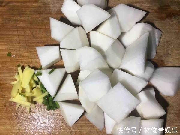 这道菜|补钙别总喝牛奶了,它才是“天然钙库”,家家必备,不知道真亏了