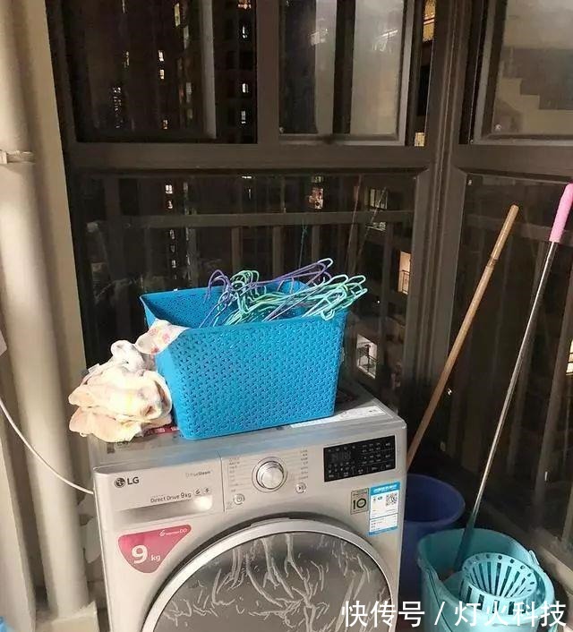 洗衣柜|阳台上的洗衣柜这样设计,不仅美观实用,还能多出一个洗漱台!