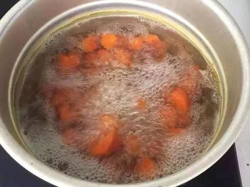  过年在家，做5种“果蔬水”，半个月浇1次，花儿吃了疯长！