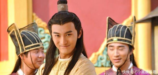 皇帝|皇帝钦点新科状元，问他哪里人，状元回答四个字，结果直接凉了！