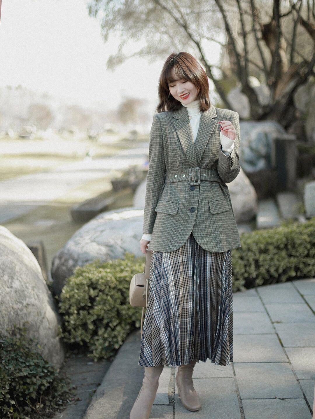 时尚博主 冬天怎么穿保暖又洋气?试试这些穿搭方式,知性优雅又有气场