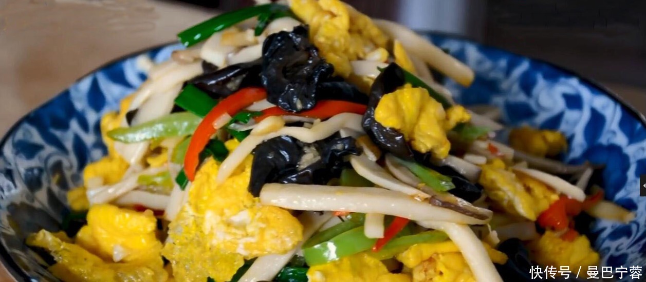 3个鸡蛋2个杏鲍菇,1周给孩子吃2次,补钙补铁比骨头汤还强