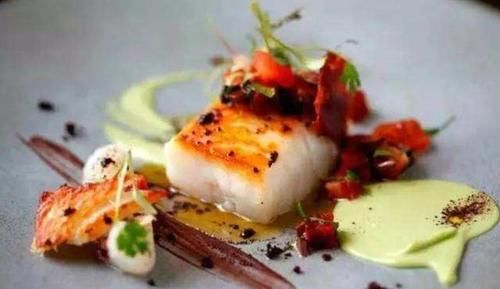  定义|米其林一个卖轮胎的，为什么可以定义餐厅的等级？