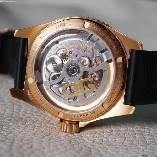 公价20万，德国豪华潜水表“最强”战斗力