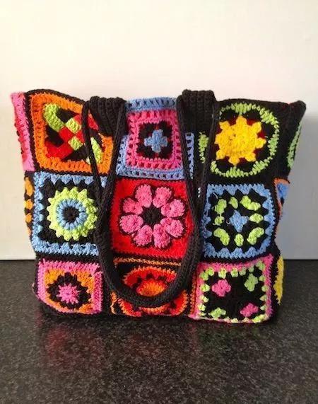小花片 55款超美的钩花包包,只要会钩不同的花,拼缝在一起,就能做出