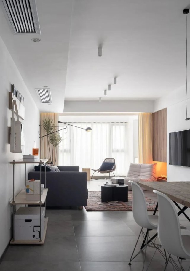 主卧|140㎡简约风格装修,用简单、干净的空间包裹温暖相伴人生