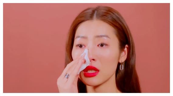 从中国女性地位变迁谈女性力量：50+妈妈追求超模梦展现女性风貌