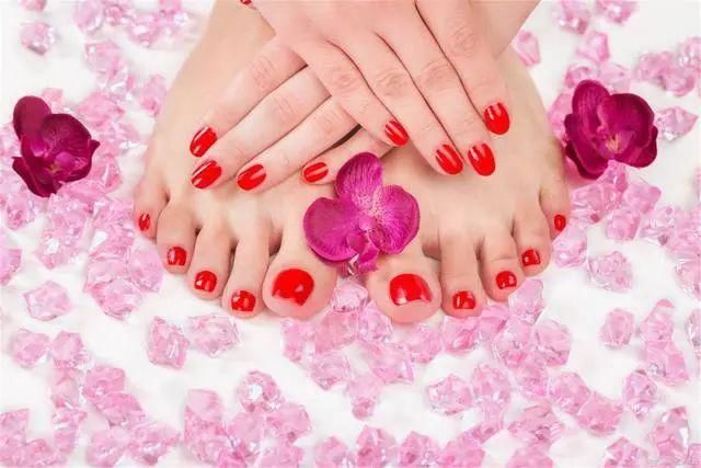 高血糖|血糖超标,“脚”知道?双脚若没有4异常,祝贺,血糖控制得不错