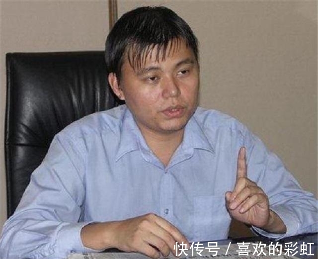 明朝那些事儿#22岁公务员“一书封神”,3年赚4100万,跻身作家富豪榜