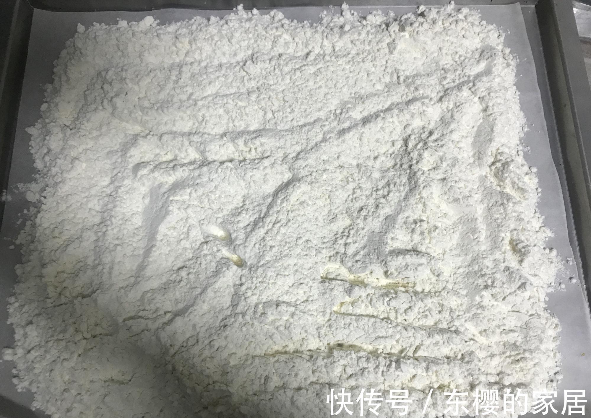 家有面粉就能做，一次多做一些，营养全面又好喝，随吃随取真省事