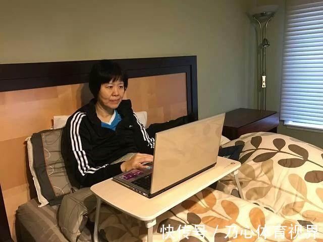 特制|郎平的特制椅子让人泪崩,60岁还想当陪打