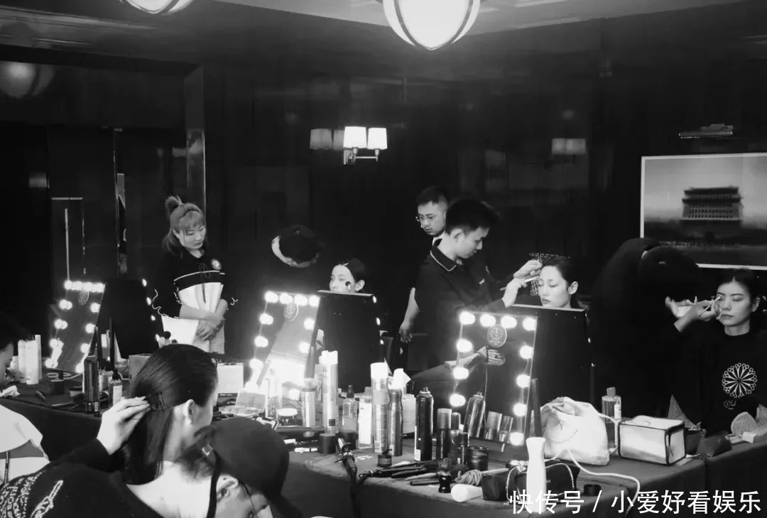 上海宝格丽酒店美甲,明星名媛将珠宝嵌在指尖