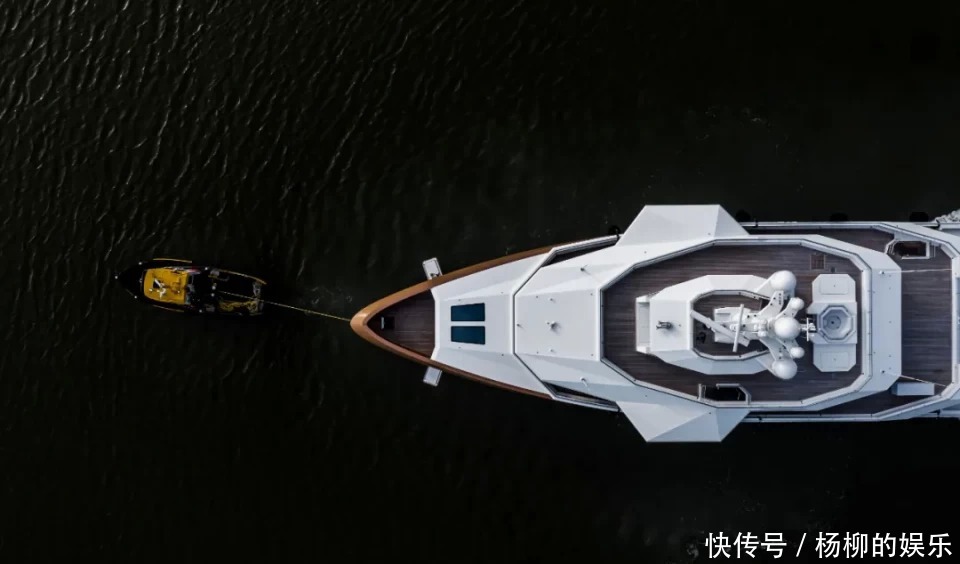 第一艘有固定行程、专为商业活动建造的探险游艇租赁旅程已开启