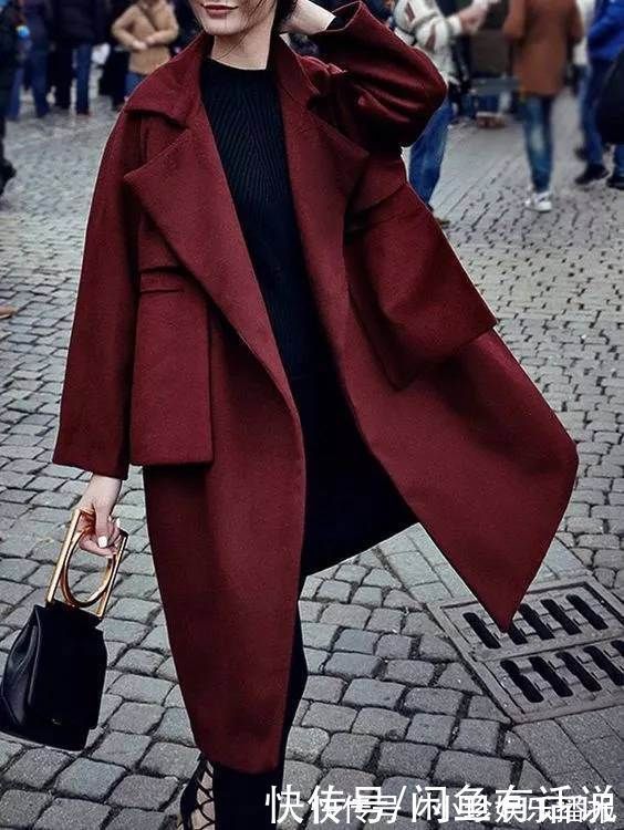四五十岁女人,秋冬大衣别选这几种“姨妈色”,显俗气还掉档次