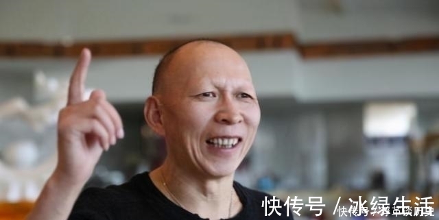 长相|有种幸运叫“裘千尺”的女儿，挑着父母优点长，长相端正可爱