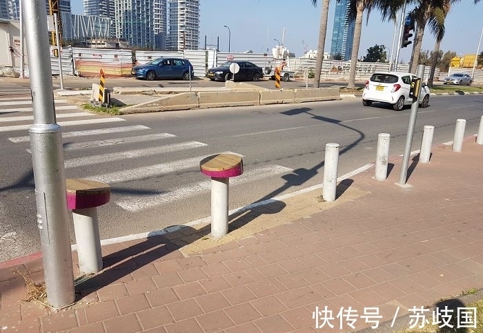 我们的生活|50个人性的国外设计,日本卫生间设计得太贴心,再也不怕丢东西