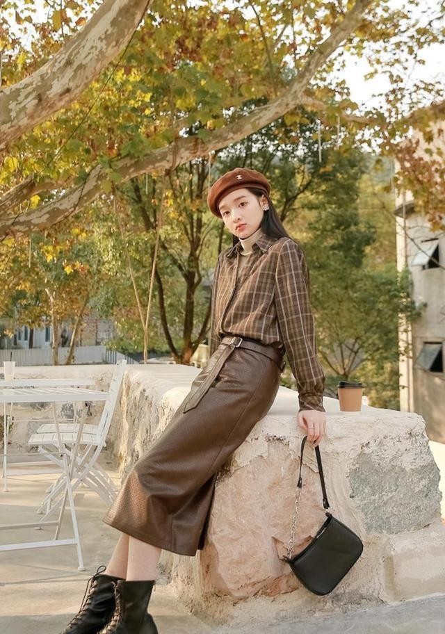 大长腿 秋冬不知道怎么穿,来试试“假两件”的组合搭配,好看又保暖