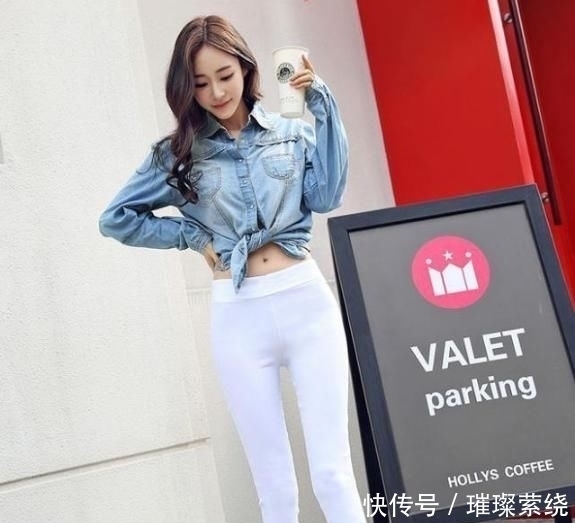 打底裤穿搭秀出完美身材,尽显优雅气质