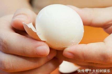 做法|煮鸡蛋,直接下锅煮是大错!学会正确做法,鸡蛋鲜香细嫩好剥壳