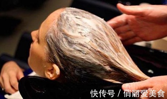 秘方 民间一个土秘方,不管白发多严重,让你从此告别染发,了解一下