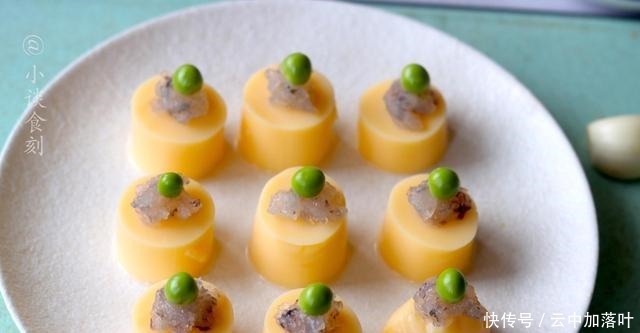 年夜饭,餐桌上多添一道菜,蒸一蒸就好,无油也无盐,孩子很爱吃