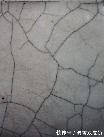 马老师#五大名窑之哥窑瓷器特点