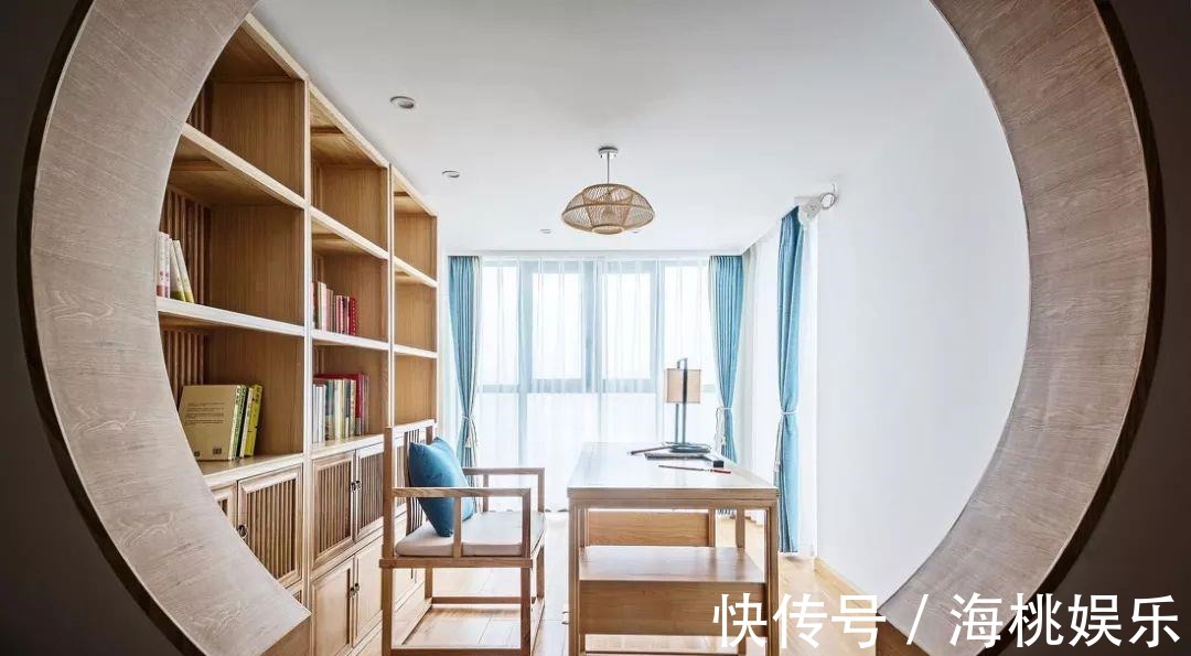 书房|135平四居室,原木中式风格,文化石电视墙,又增添了些野性美