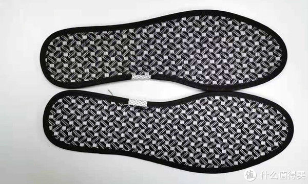脚感|夏季脚出汗有异味?勤换鞋垫避免尴尬!