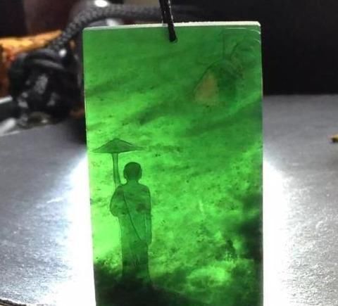 称之为|玉石绿宝石最好放绿色,还是漂红色主要看看这个