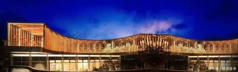 金山|解锁“亿万之夜”!走进时光浮廊,见证金山新城高光时刻!