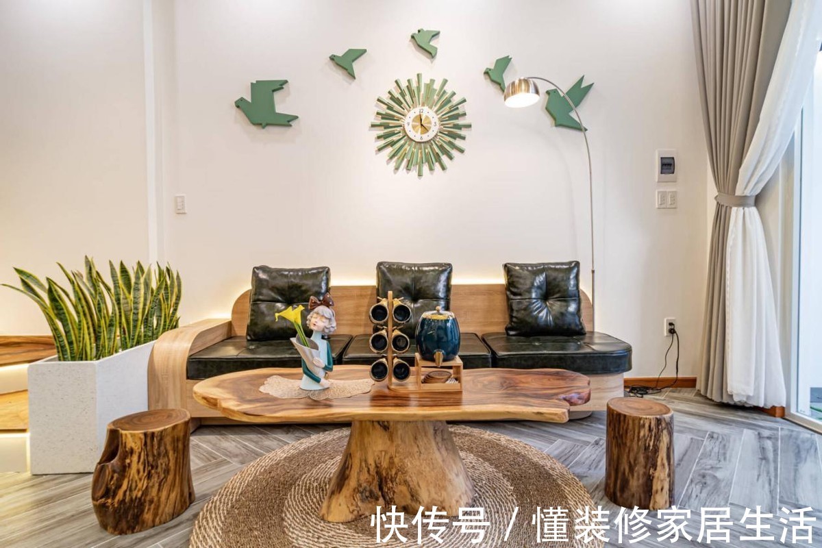 别墅|220㎡两层别墅,上有露台花园下有入户庭院,无复杂装修无比惬意