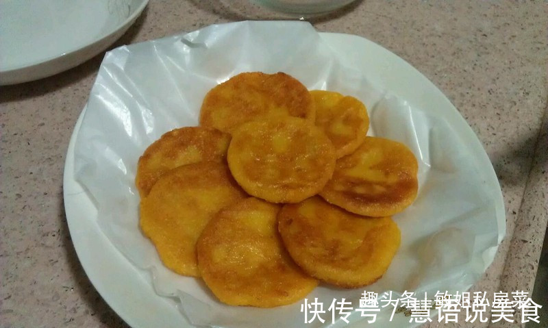 3个红薯,2个鸡蛋,不放水,不用油,教你做红薯饼,出锅不够吃