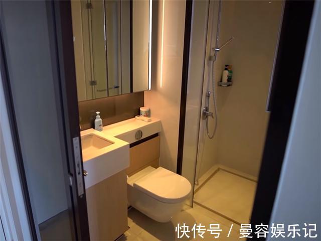 香港90后姑娘挤在8㎡小家,空间能省则省,蜗居生活虽逼仄却乐观