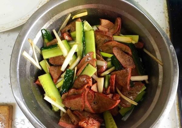 全都|它是猪身上“最脏”的部位,肉贩子偷偷留着,识货人全都抢着买