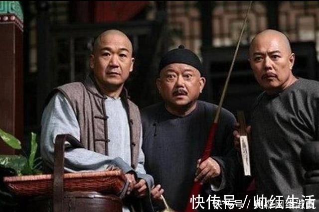 上联@乾隆出上联:东当铺,西当铺,东西当铺当东西,纪昀下联无人超越