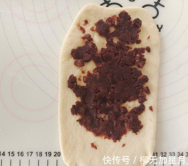 面包|红豆沙面包，甜而不腻，孩子超爱吃！
