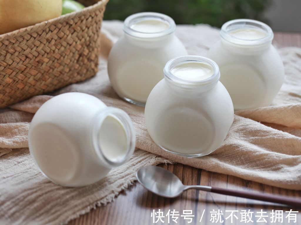 总量|有糖尿病的人,晚上临睡前可以喝杯牛奶吗对血糖的影响有多大