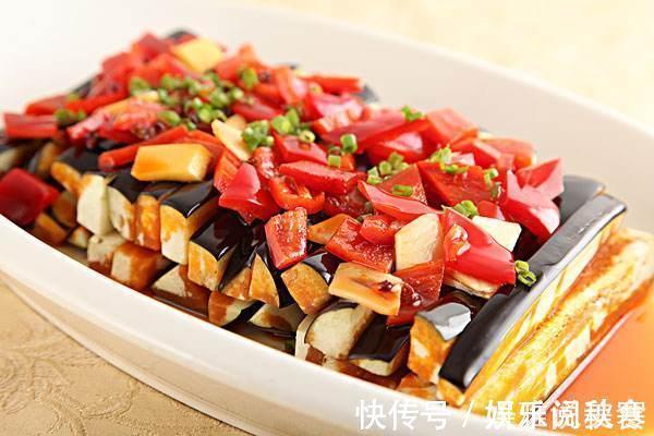 没有人生下来就是会做饭,都是经过不断的学习中做出美食佳肴的