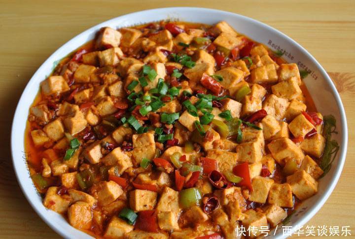 豆腐|做麻婆豆腐时,多加“这一步”,豆腐不容易散,味道鲜嫩更可口