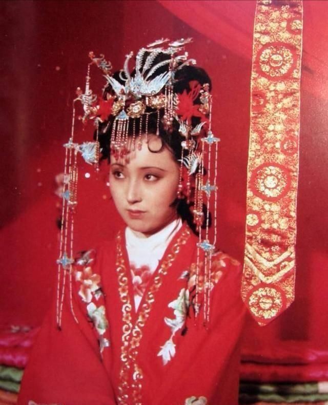 《红楼梦》林黛玉最终结局嫁给北静王做小妾,心有不甘泪尽而亡