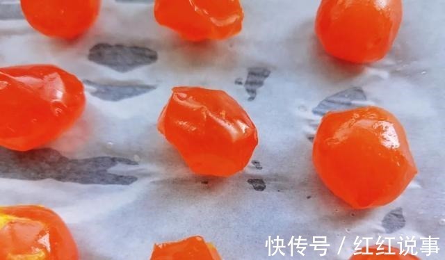 中秋来点不一样的，五彩月饼颜值高，酥软不腻味道好！