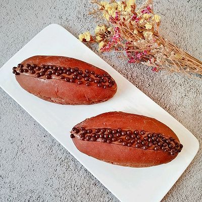 巧克力脆脆珠面包