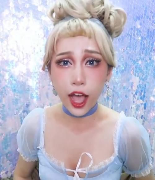 痘痘女仿妆灰姑娘,开始皮肤状态太差了,看到最后还挺有气质