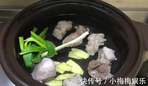 炖白萝卜时,只要多加这2种调料!保证萝卜越炖越香,越炖越好吃