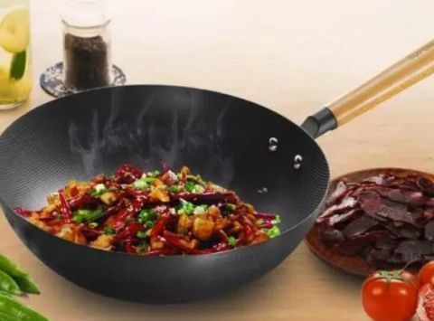 家里铁锅总生锈,教你简单方法,铁锅再也不生锈,可惜早点没学到