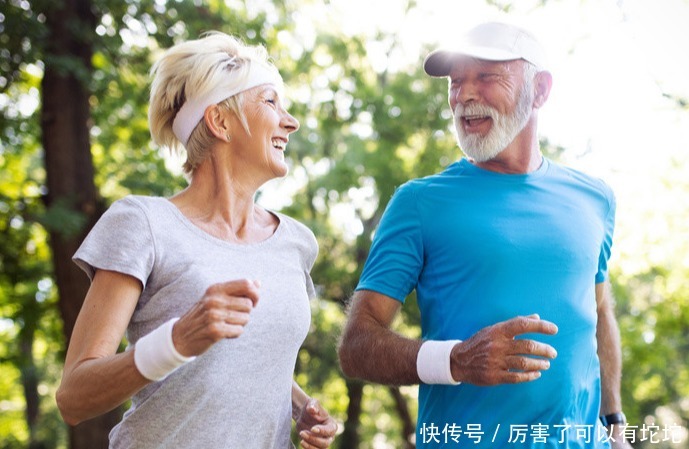 健康|血管的“清道夫”,不是蜂蜜,每天喝两口,冲血管,呵护血管健康