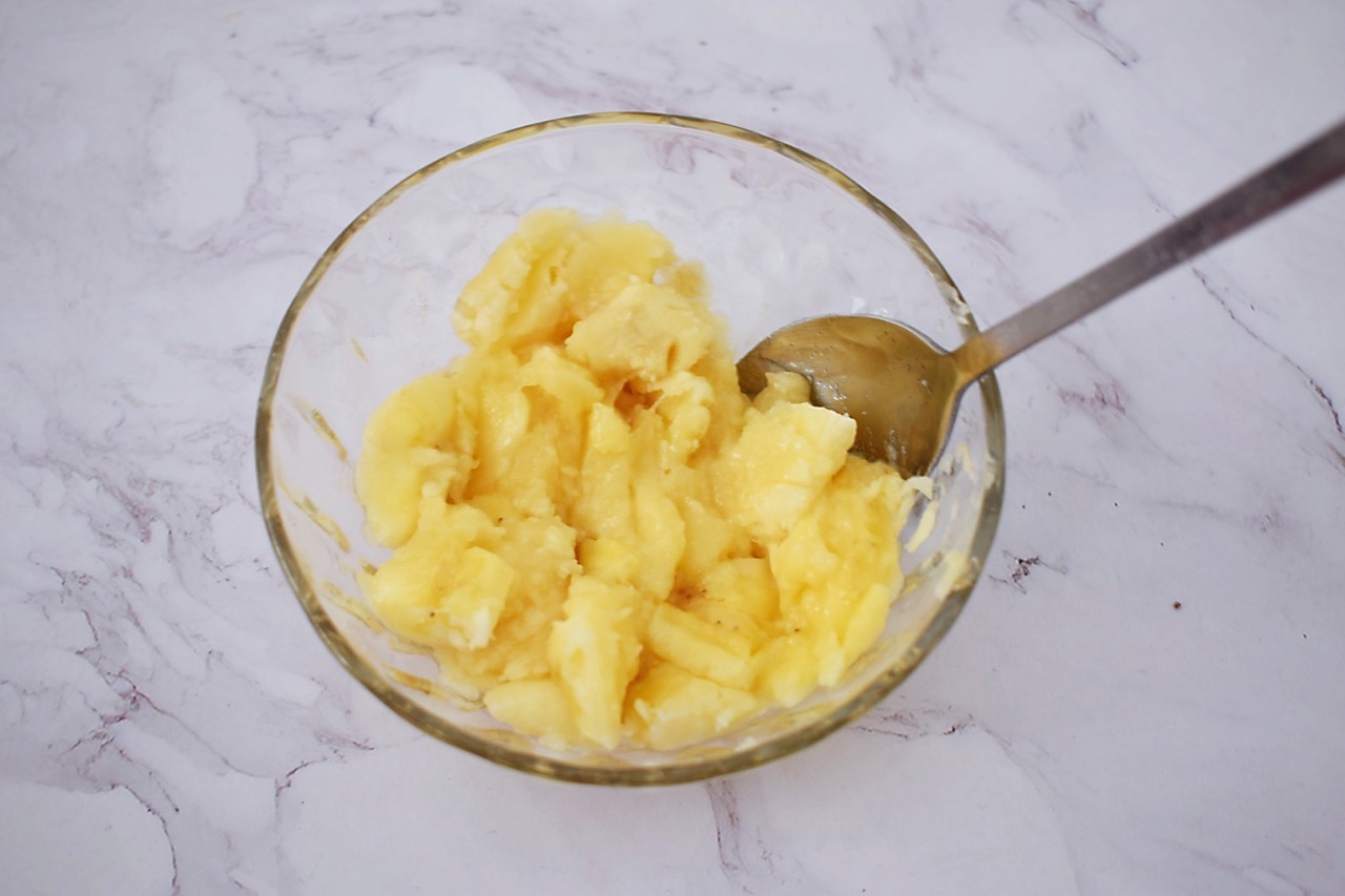 好吃可口的饺子皮香蕉派，美味健康，一口满足