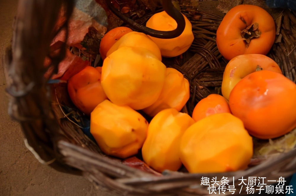 做柿子饼时,直接晒是不对的!教你1招,只需5天就能晒成