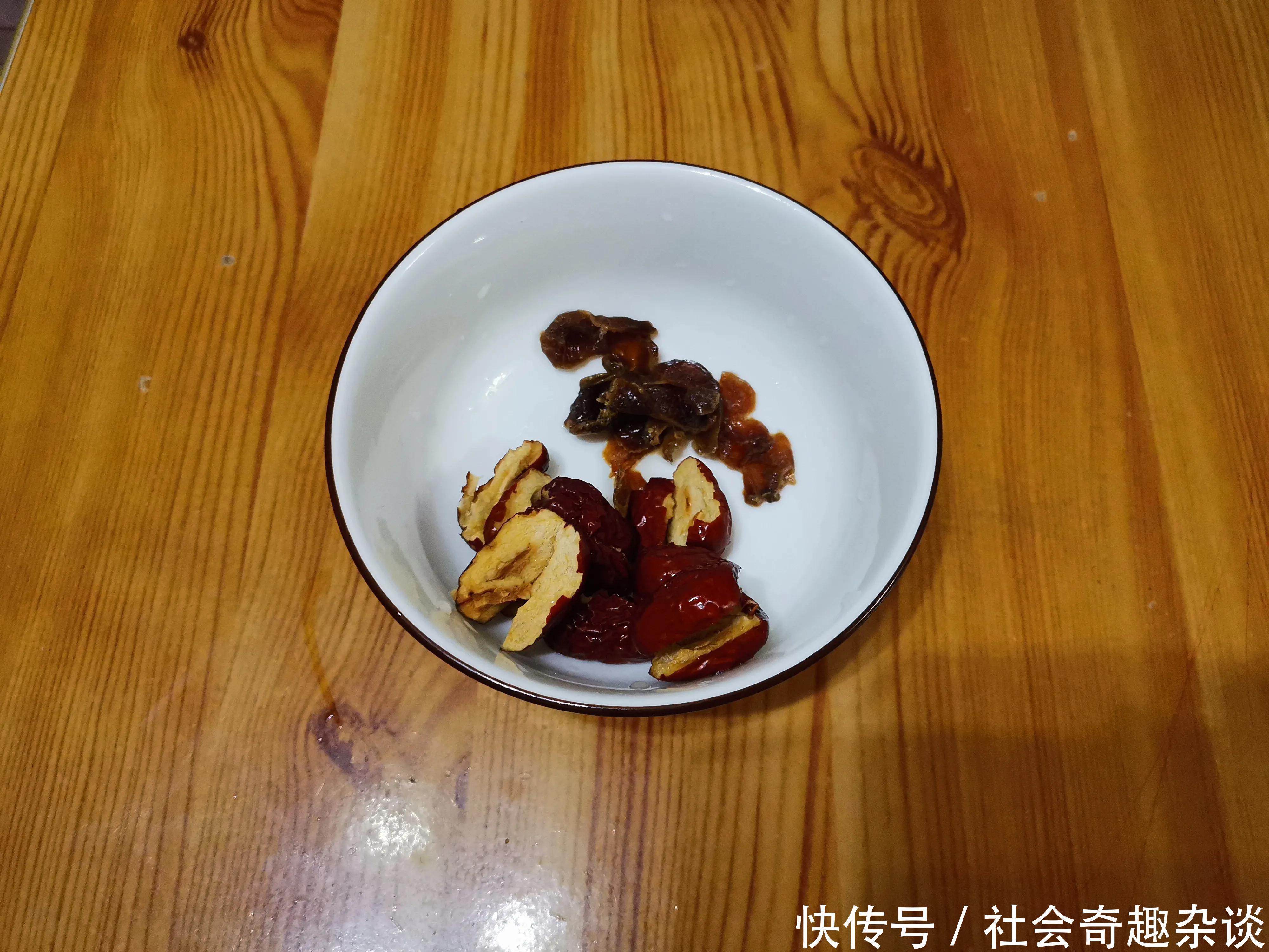 马上腊八节，按照这个配方，做出来的腊八粥软糯香甜，浓稠顺滑！